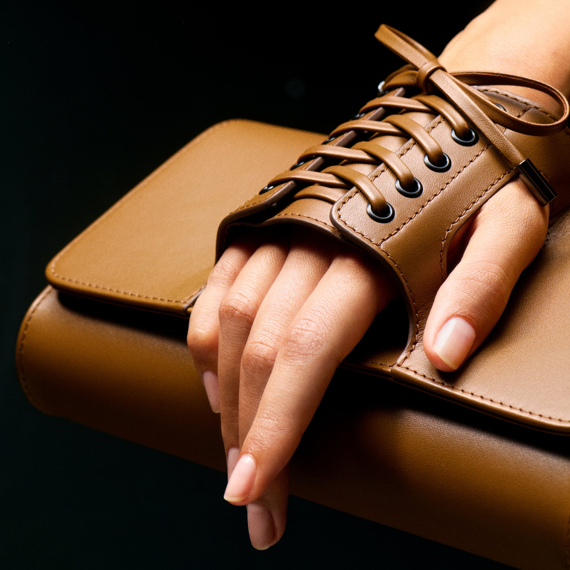 LA CORSETTE CLUTCH - PERRIN PARIS - 