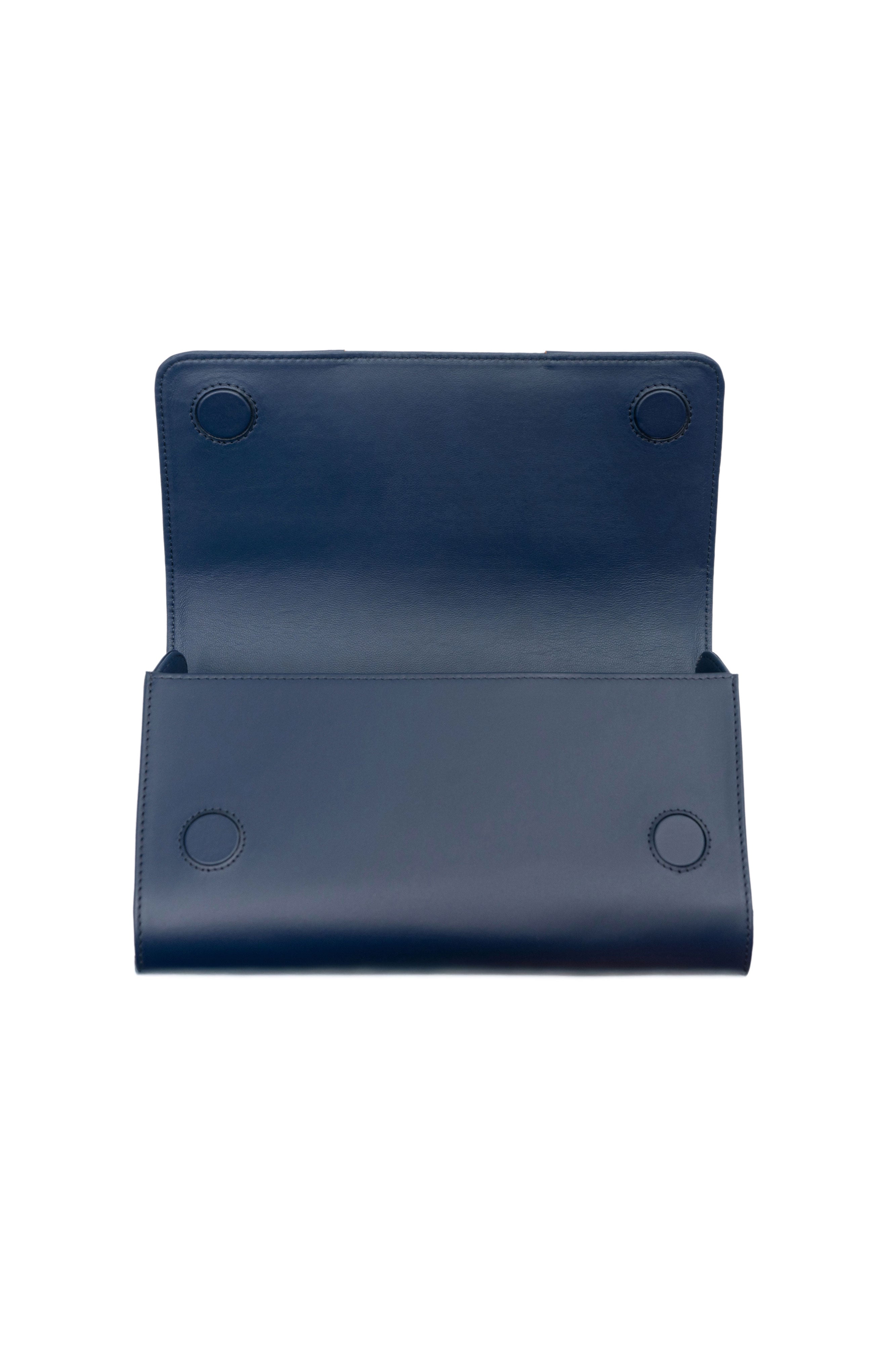 LE CABRIOLET LEATHER GLOVE CLUTCH IN NAVY WITH AUBURN – PERRIN PARIS