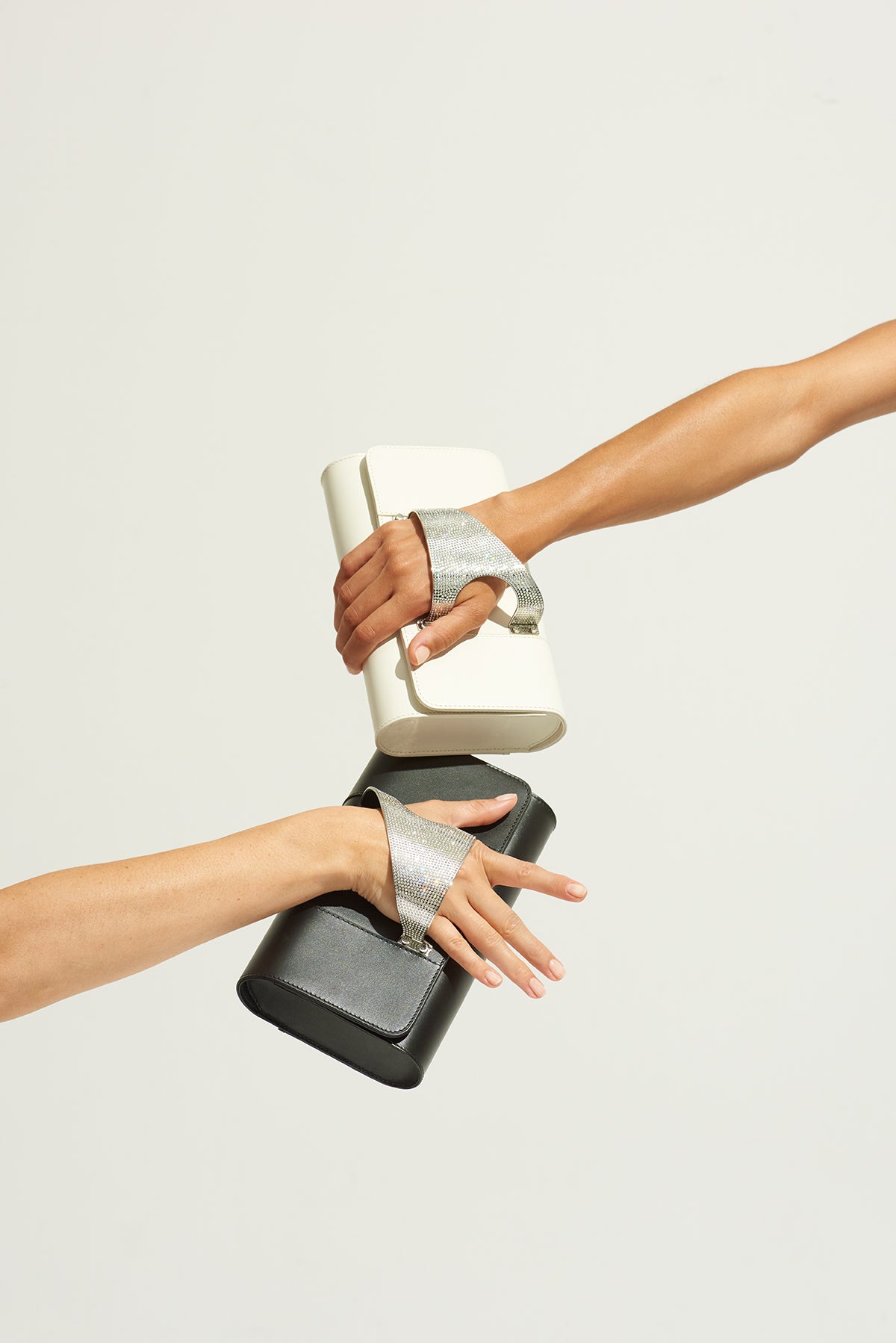 L'EIFFEL STRASS – PERRIN PARIS